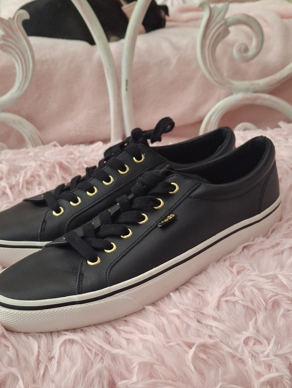 Keds Ace Leather Black & Gold Lace-Up Sneakers Women’s Size 10 NWOB